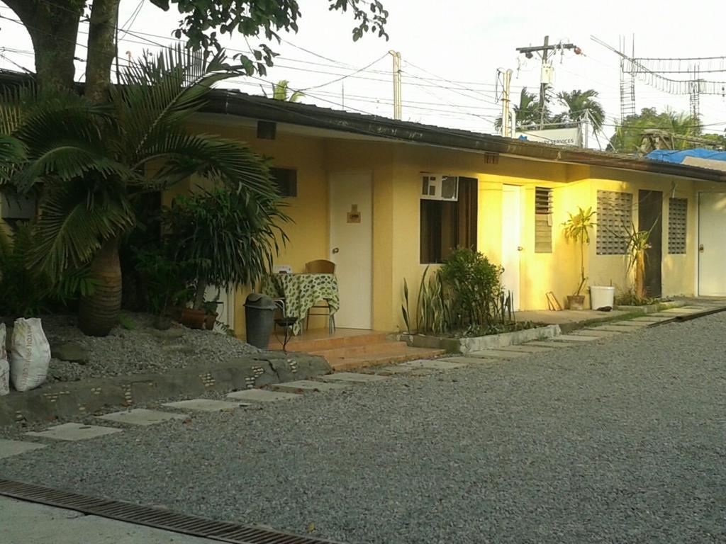 11Th Street Bed And Breakfast Bacolod Exterior foto