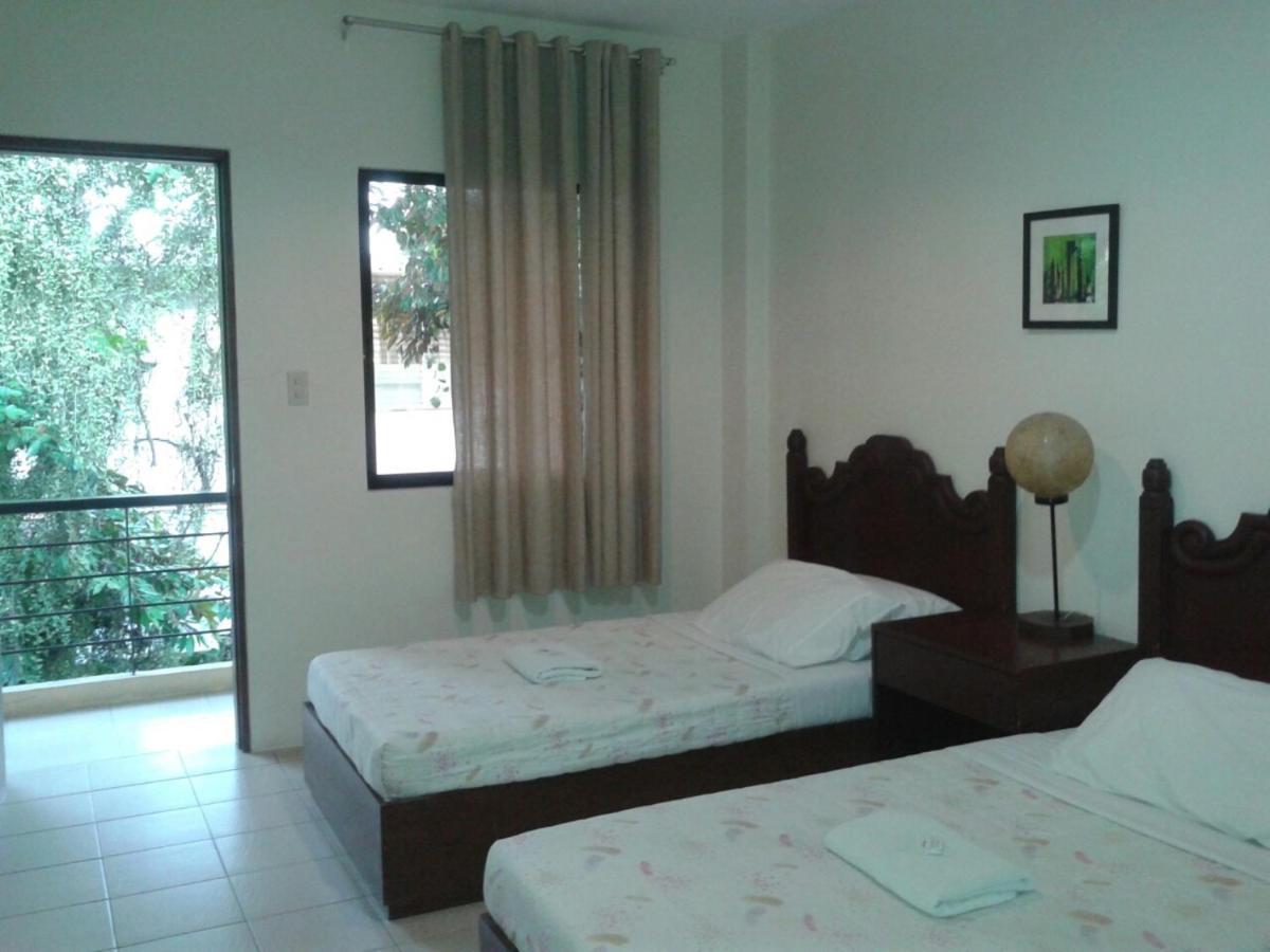 11Th Street Bed And Breakfast Bacolod Cameră foto