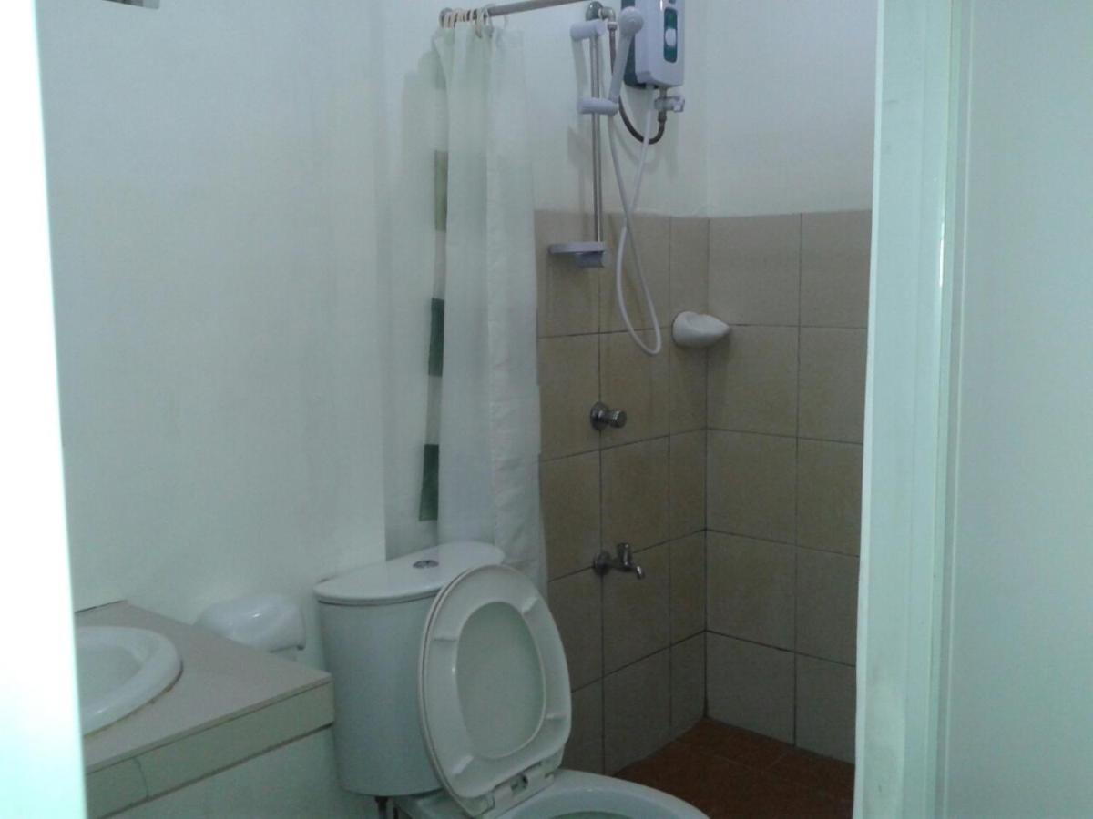 11Th Street Bed And Breakfast Bacolod Cameră foto